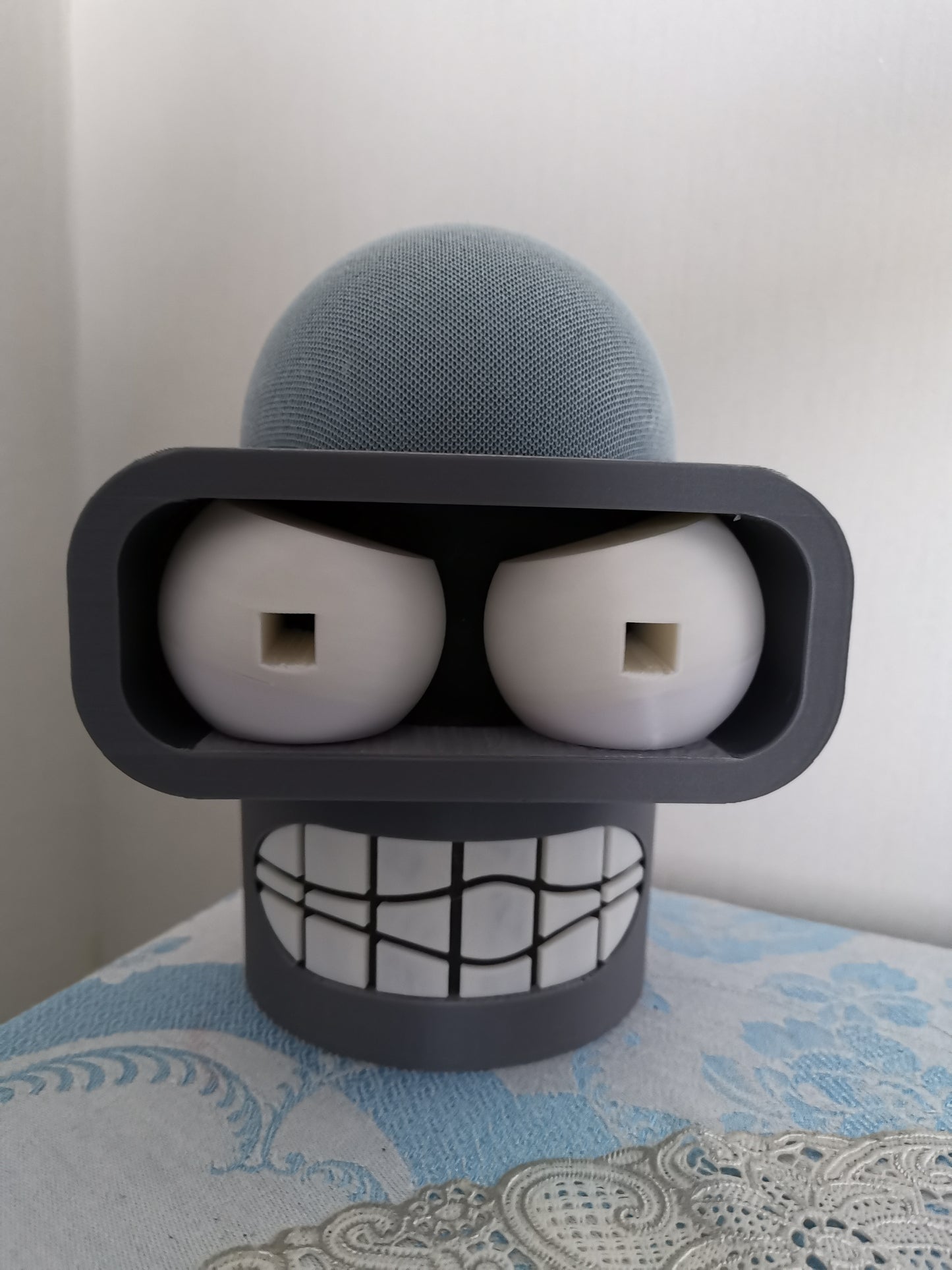 Bender Alexa Echo holder from the top in traditional colours