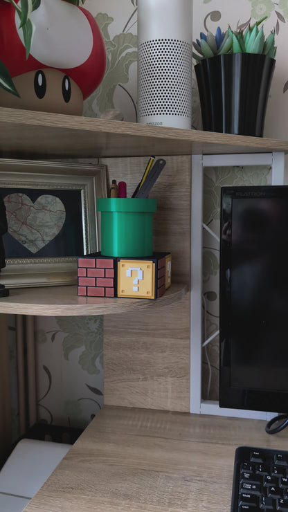 Mario Desktop Organiser with Switch game and SD Card Storage