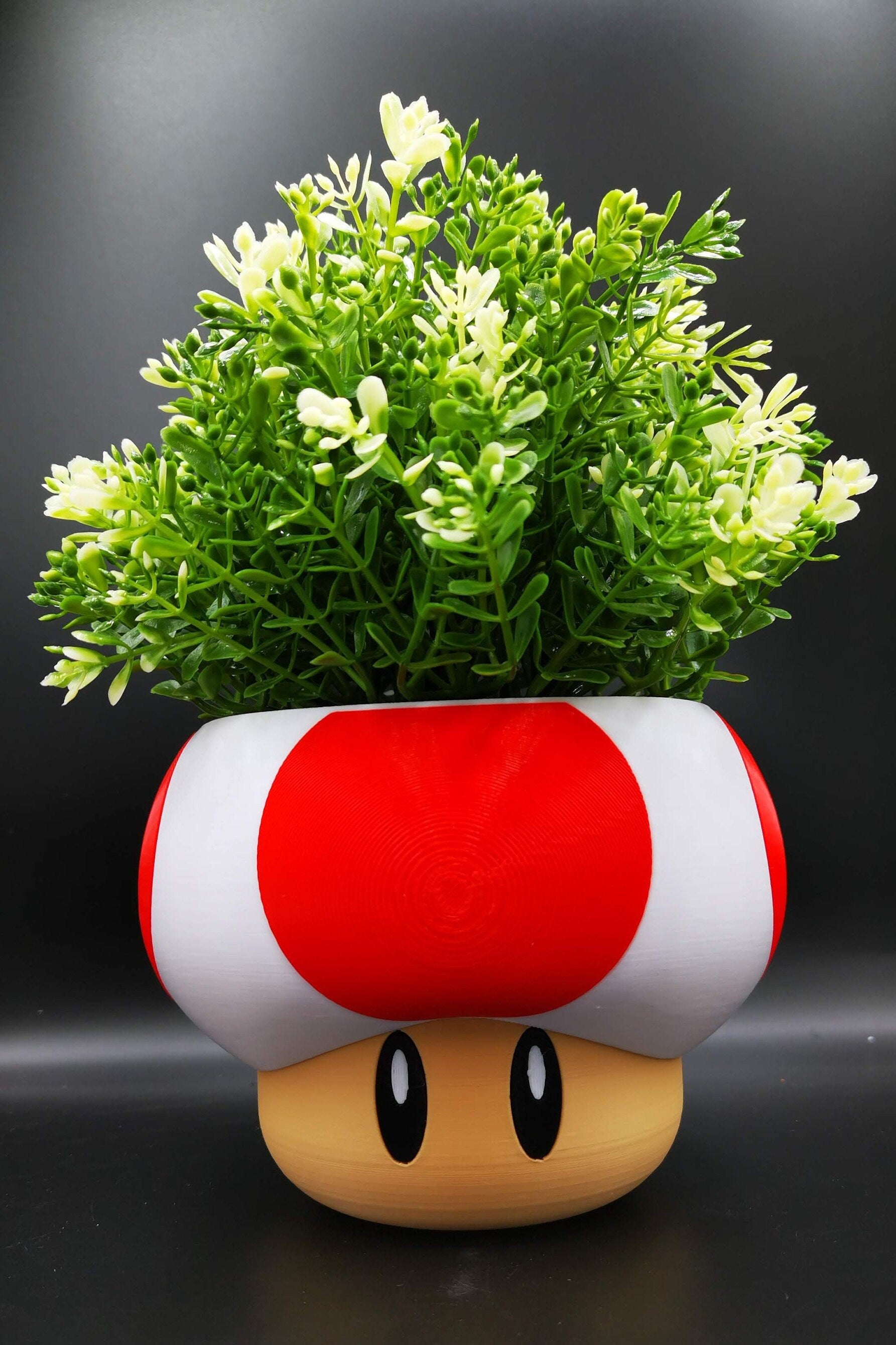 Mario mushroom planter - Various colours and sizes! / Super Mario Toadstool plant pot / Gaming room decor / housewarming gift for new home